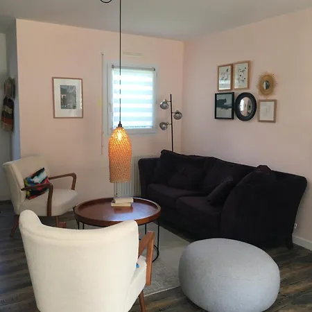 Maison Lumineuse Entre Terre Et *